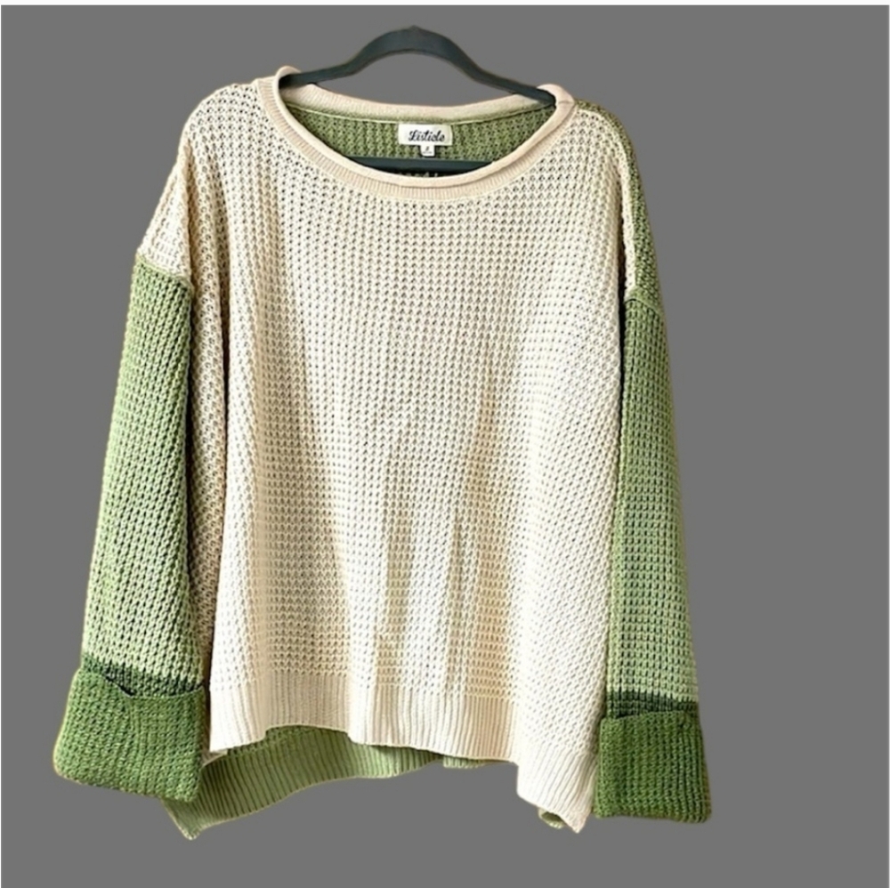 Listicle tri-tone wide sleeved dolman sweater